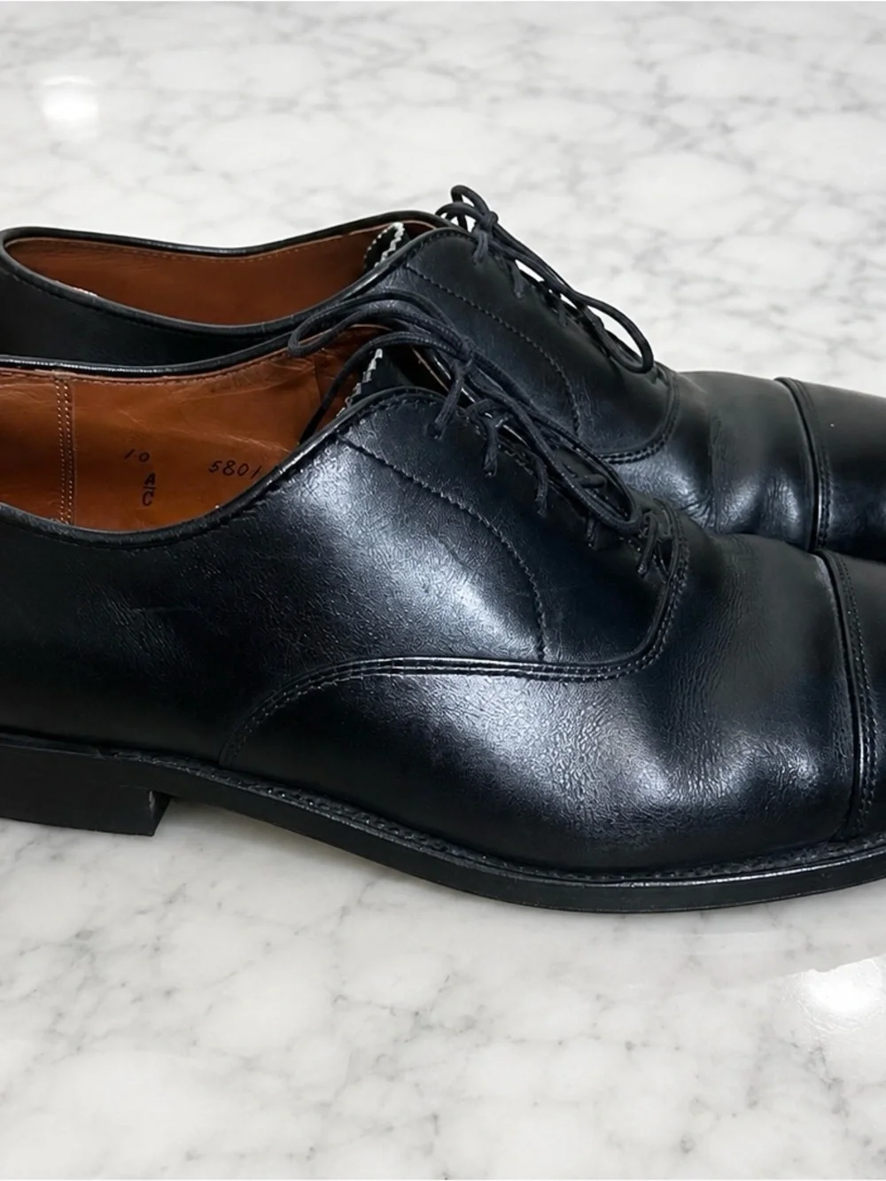 Alden’s Classic Black calfskin Cap-Toe Men's Dress Oxfords-size 10
